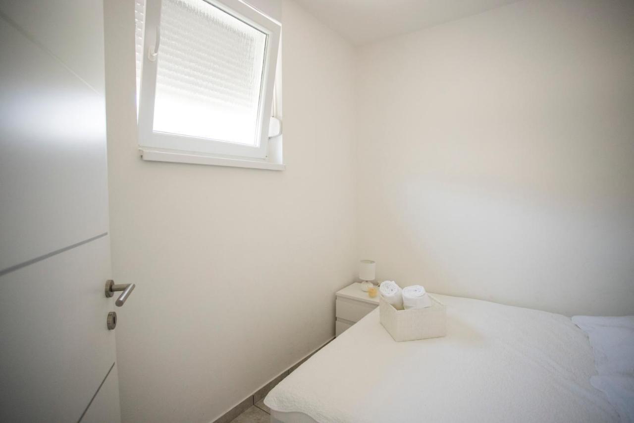 Gavran Apartment Винерац Екстериор снимка